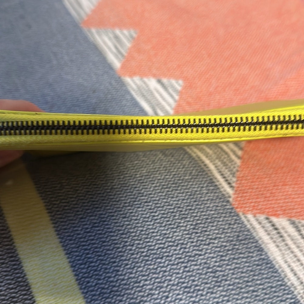 100% Authentic Marni continental zip wallet - Picture 5 of 5